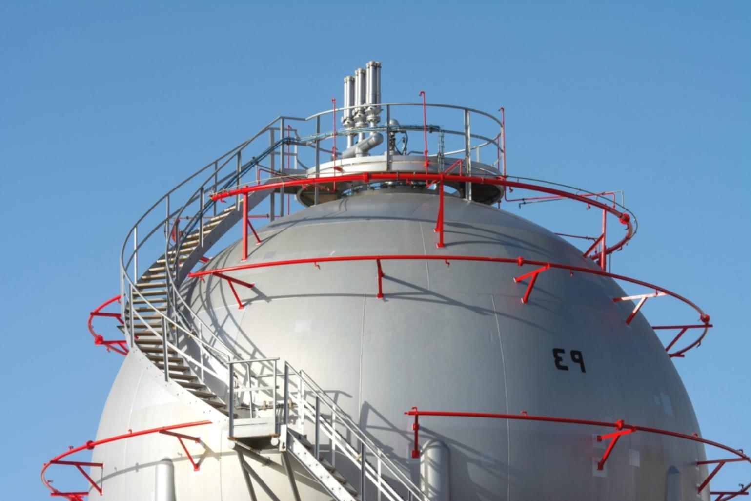 Moderne Gasenergie-Anlagen und Infrastruktur für nachhaltige Energieversorgung